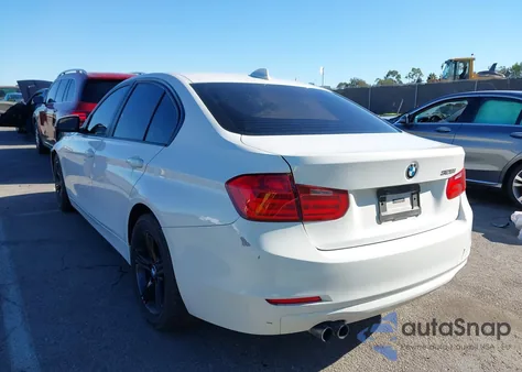 2013 BMW 328I z USA, uszkodzony, nr VIN WBA3C1C52DF437788